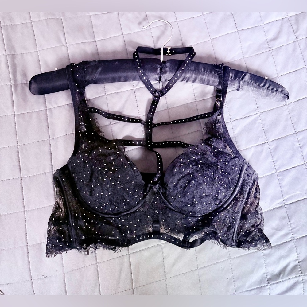 Agent Provocateur Black Swarovski Crystal Lace Bra & SZ-3 Panty, LIMITED EDITION - Picture 11 of 11